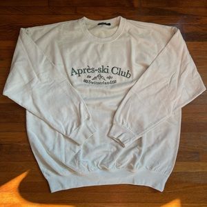 GirlKnowsAll Oversized Sweatshirt